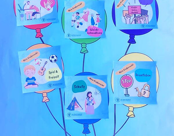Plakat "Meine Kinderrechte" mit grafischen Motiven und Luftballons